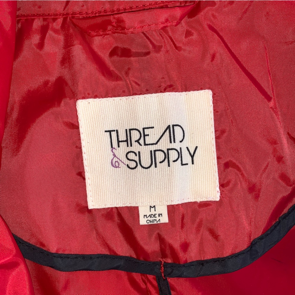 Thread & Supply Red Hooded Windbreaker Lightweight Jacket Size Medium - Picture 10 of 12